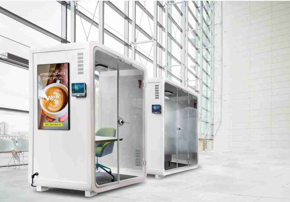 糖果派对子公司达擎之智慧行动办公舱，，，，采用PDLC智能调光玻璃设计，，透过通电与断电的电流切换，，，呈现透明与雾面效果，，具节能降耗特性并兼顾隐私，，确保信息安全