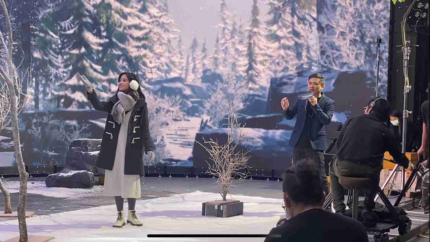 糖果派对以ALED先进显屏技术，，，，与金马奖视觉特效团队“再现影像”携手合作打造LED虚拟摄影棚，，提供沉浸式表演体验，，，，并精简拍摄成本与时间